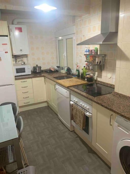 Apartamento Barato En Santander - Junto Al Barrio Pesquero Luaran gambar